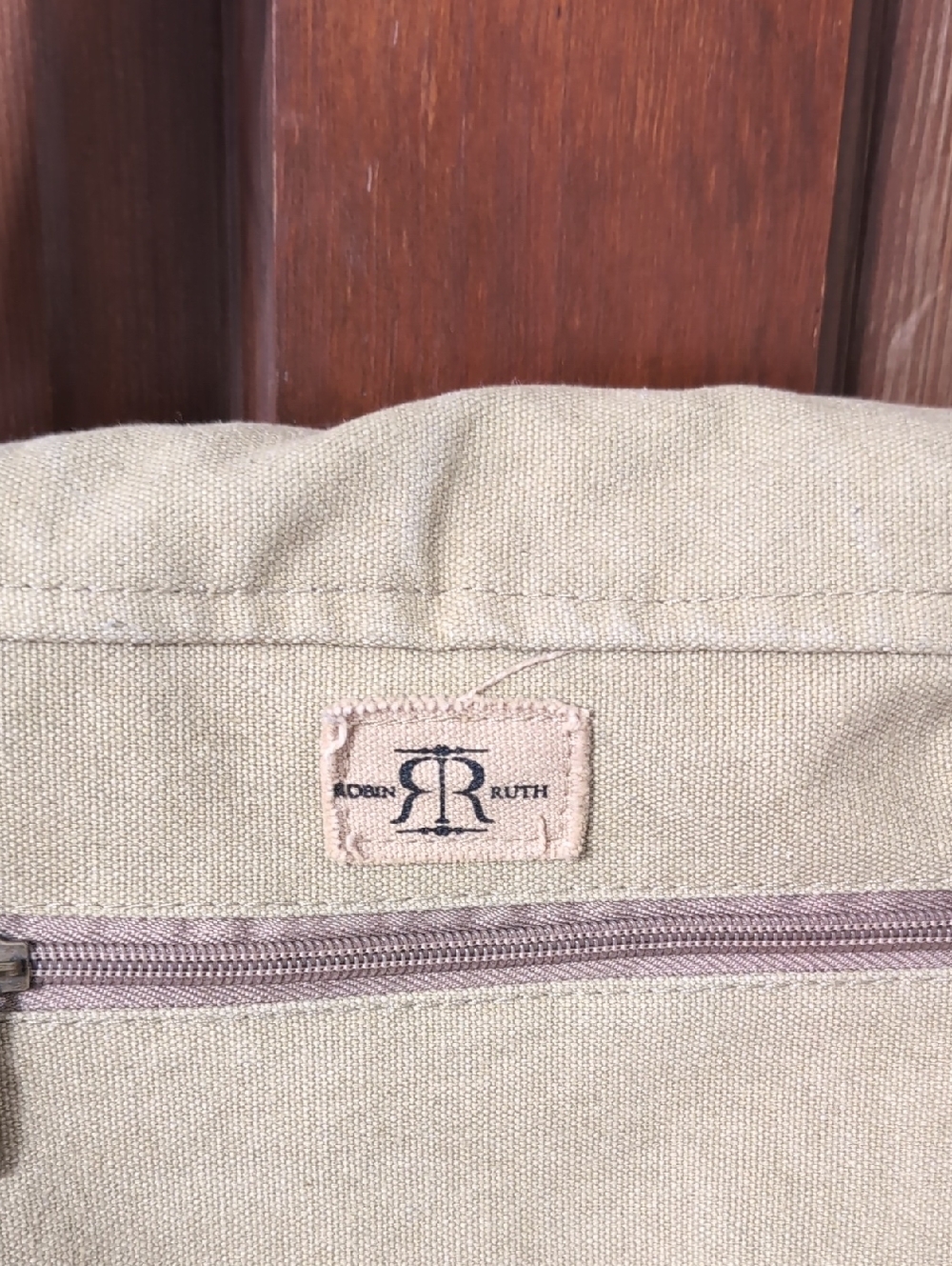 Robin Ruth Amsterdam Crossbody - Picture 5 of 9